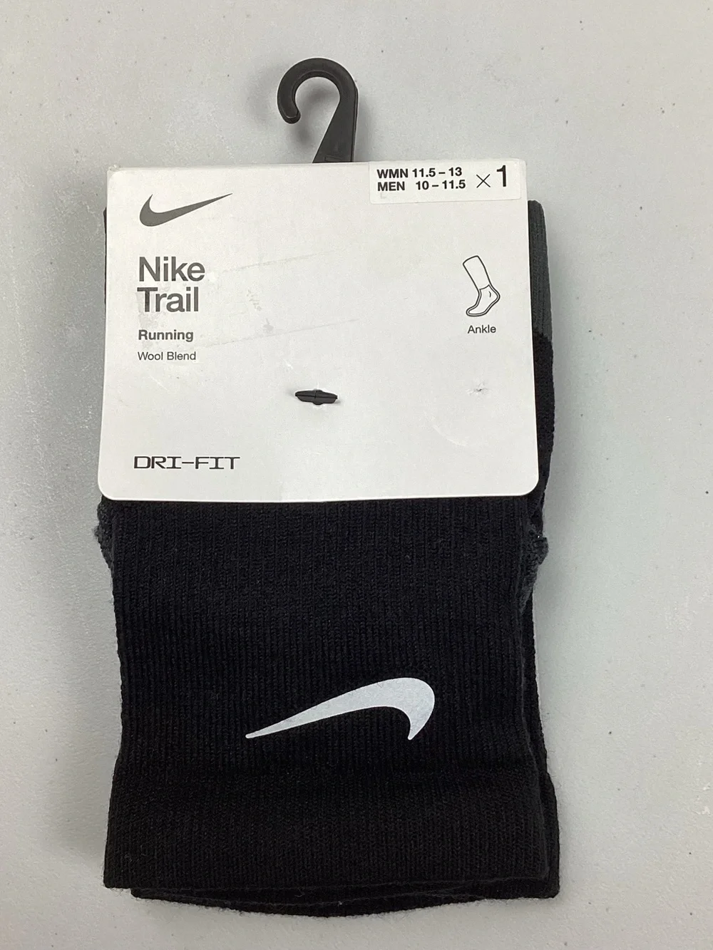 Nike Trail Running Dri-Fit Black Ankle Socks Men Size 10-11.5 NEW! Retail $24.
